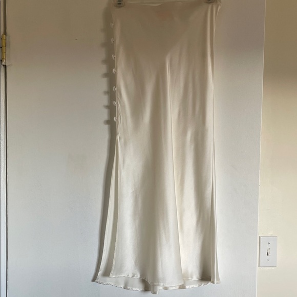Stone Cold Fox Ivory Bassette Skirt - Picture 2 of 6